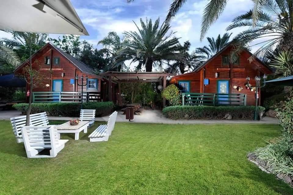 מנחמיה Family Cabin מראה חיצוני תמונה