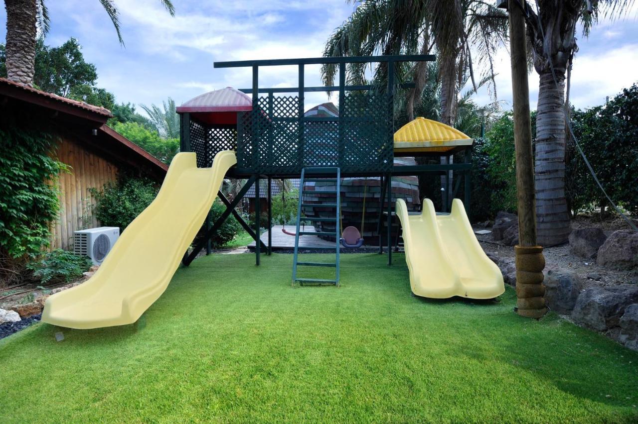 מנחמיה Family Cabin מראה חיצוני תמונה