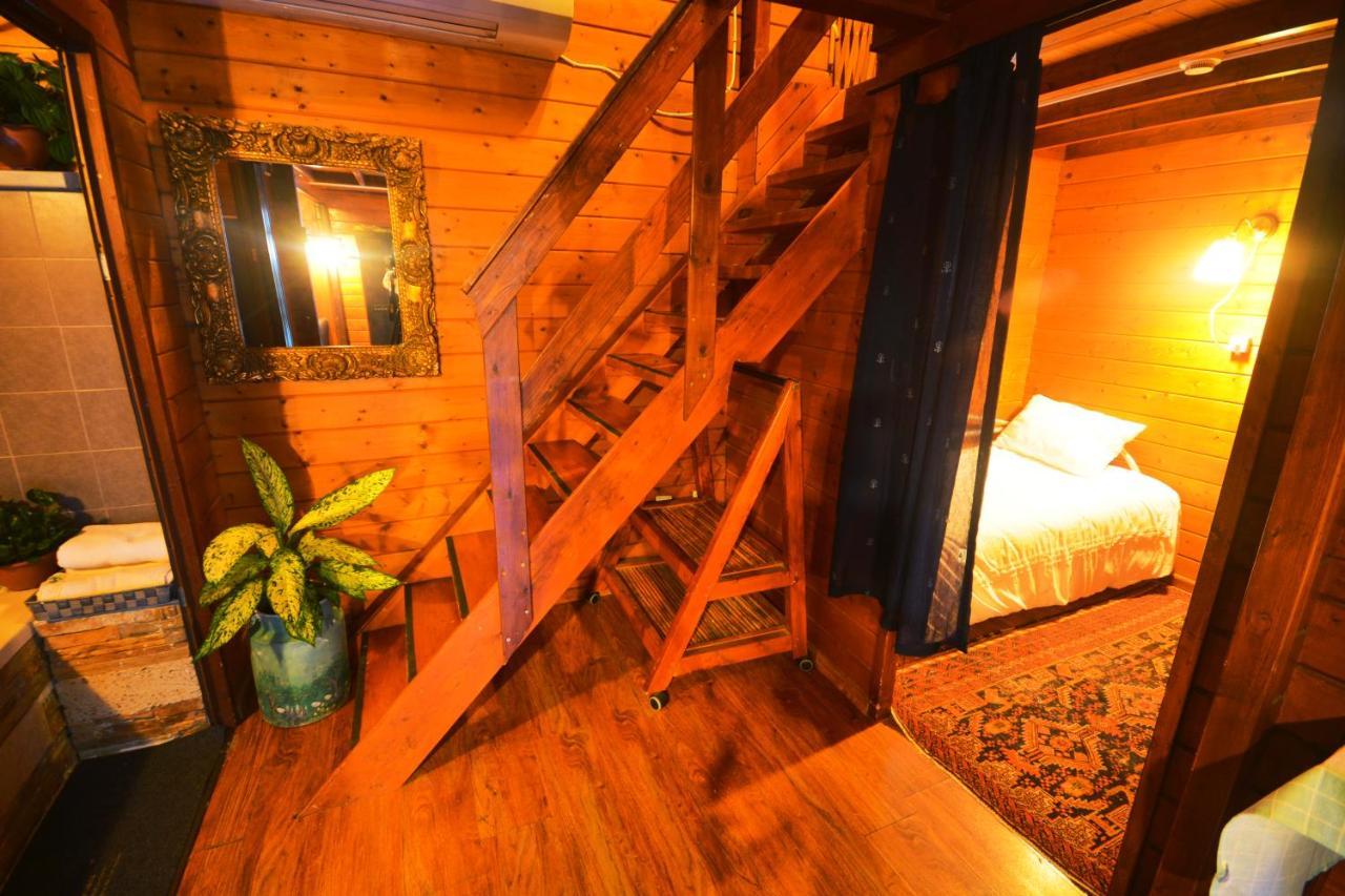 מנחמיה Family Cabin מראה חיצוני תמונה